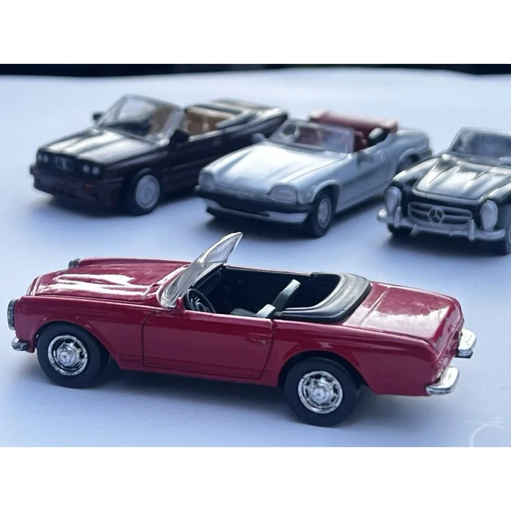 Motor Max Mercedes 300 SL Roadster 1957 1:43 Diecast Red Convertible No Box